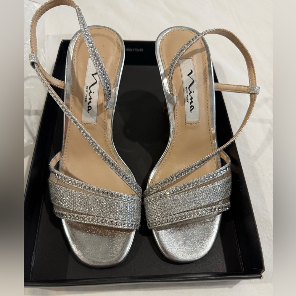 Nina (ABBI) Women's Silver Metallic Mid-Heel Sandal